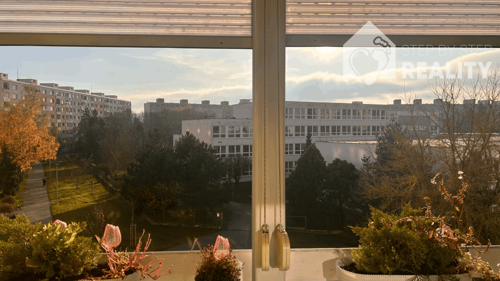 Slnečný 3-izbový byt na predaj - REZERVOVANÉ !!!!!!!!!!!!!