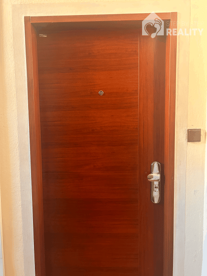 Slnečný 3-izbový byt na predaj - REZERVOVANÉ !!!!!!!!!!!!!