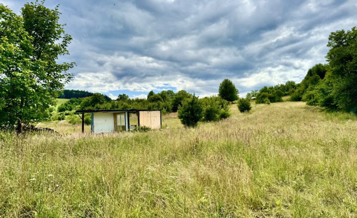Na predaj rekreačný pozemok v obci Horná Breznica - fotografia 1
